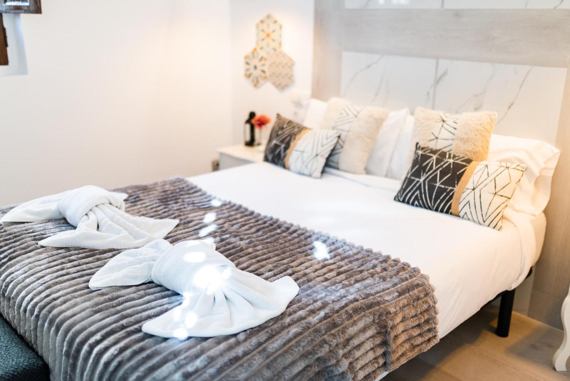 Reyes Albaicin Apartment กรานาดา ภายนอก รูปภาพ